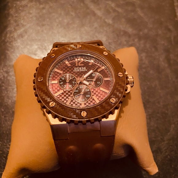 Guess watch - Picture 3 of 5